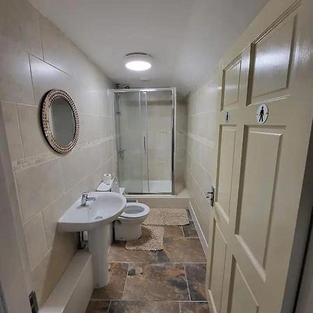 The Dublin Packet - Single Room 2 โฮลีเฮด ภายนอก รูปภาพ