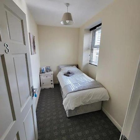 The Dublin Packet - Single Room 2 โฮลีเฮด ภายนอก รูปภาพ
